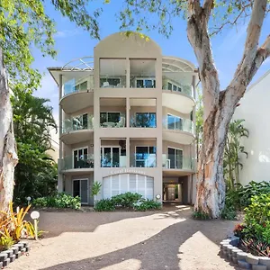 *** Aparthotel Coral Horizons - Beachfront Australia